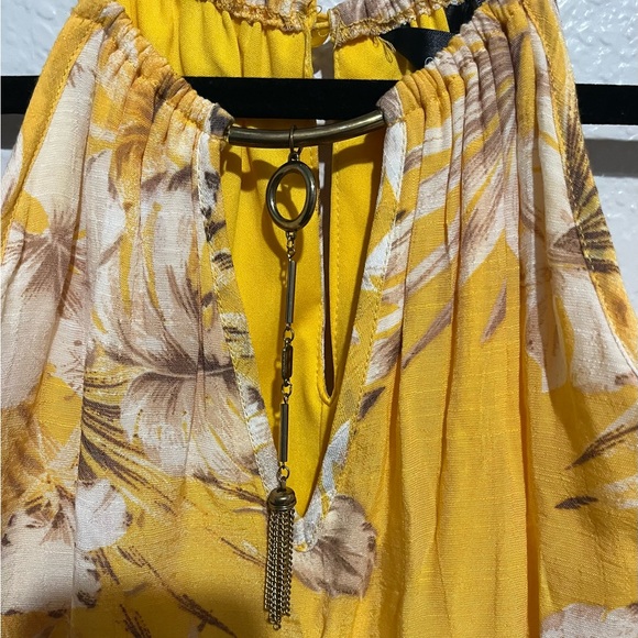 Elegant Yellow Floral High-Low Dress - Picture 2 of 6